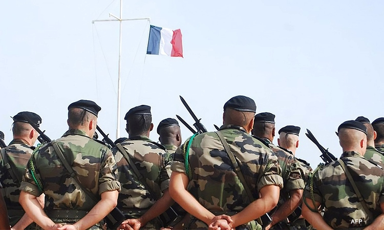 Des Tchadiens demandent le départ de l&#039;armée française
