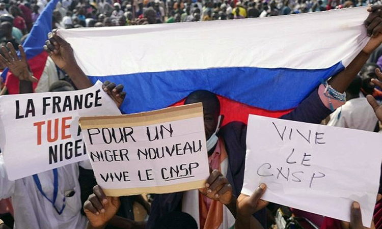 Négriers français, le Niger est désormais aux nigériens