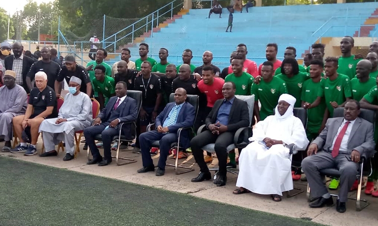Football : visite du ministre des sports à l&#039;équipe soudanaise